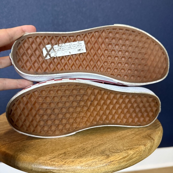 Vans Juniors Red and White Checkered Sneakers Youth 5.5/Women’s 7 - Picture 8 of 11